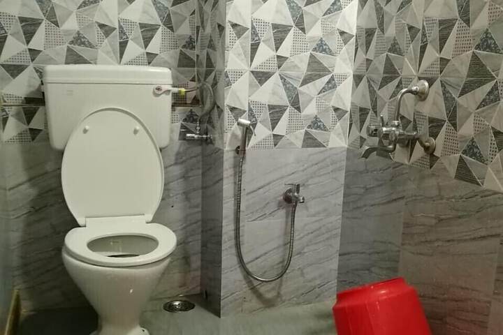Room 45 of 46
