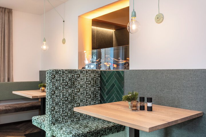 Dining Photos