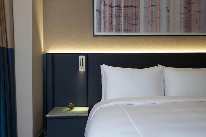 Room 15 of 168