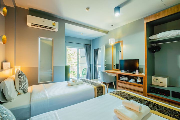 Room 7 of 63