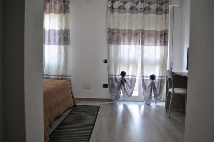 Room 19 of 37