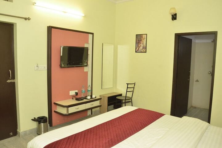 Room 12 of 60