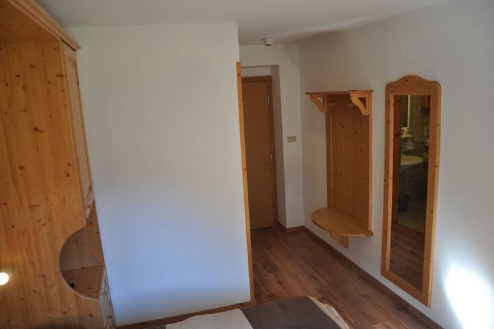 Room 15 of 45