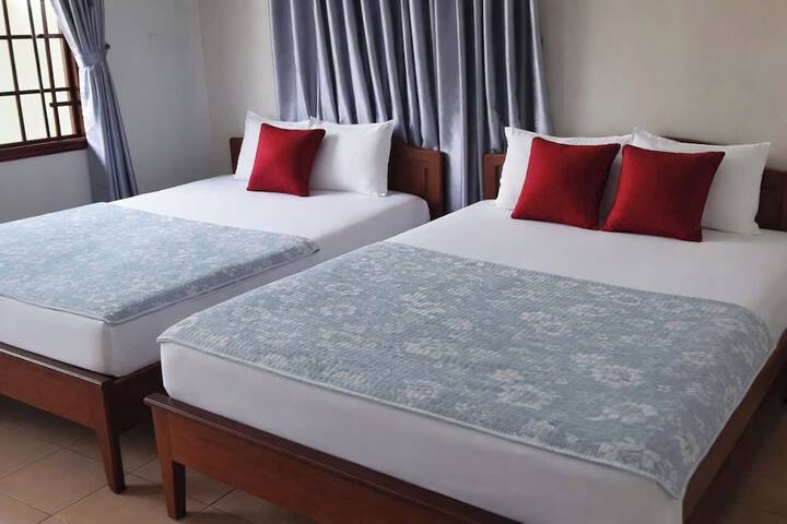 Room 10 of 31