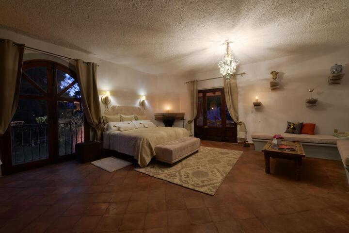 Room 19 of 21