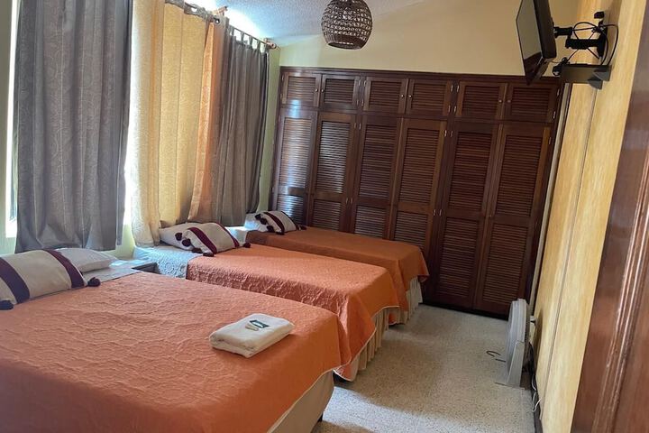 Room 10 of 29