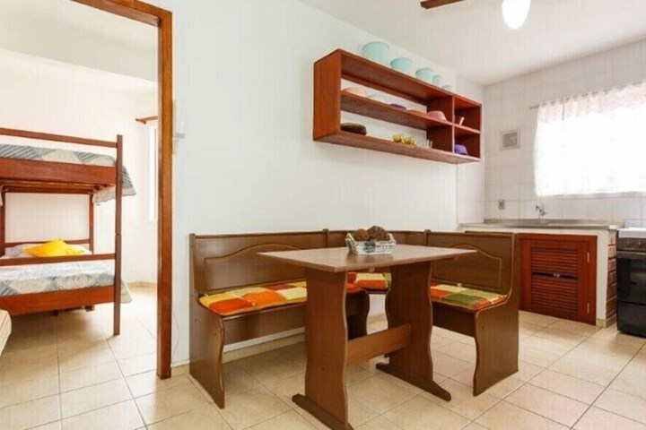 Room 8 of 16