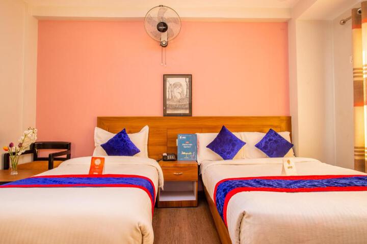 OYO 136 Hotel Om Plaza