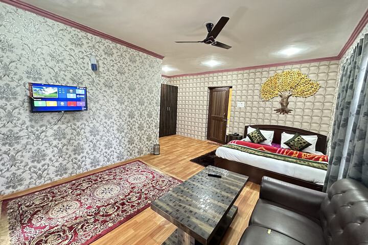 Room 14 of 47