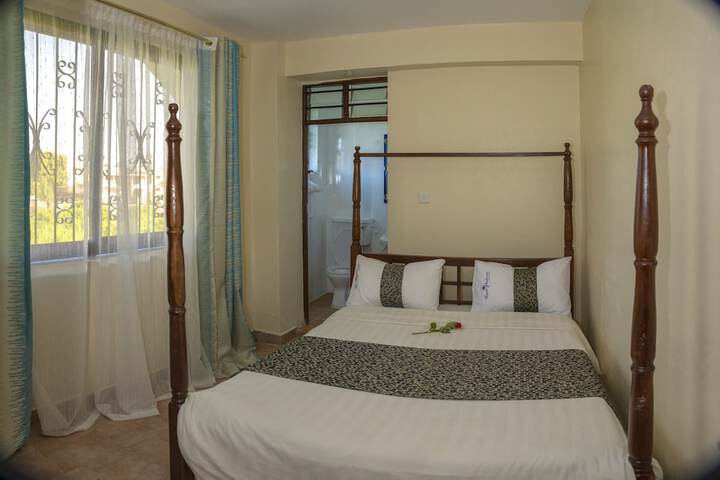 Room 2 of 104