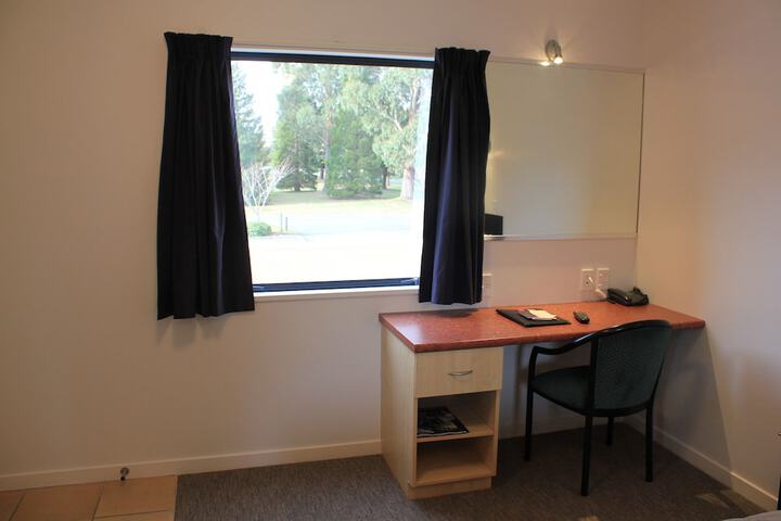 Room 4 of 43