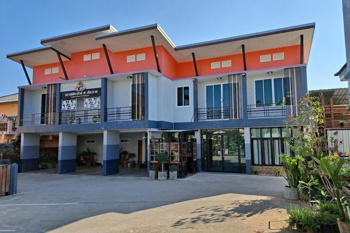 Hotel 64 of 67