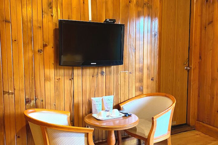 Room 65 of 84