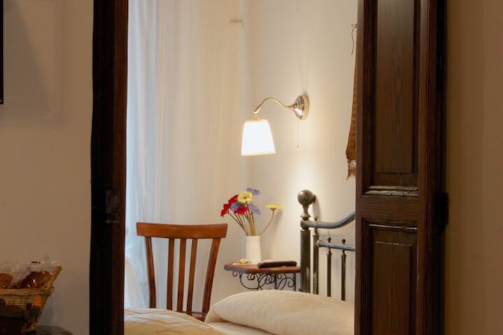 Room 30 of 62