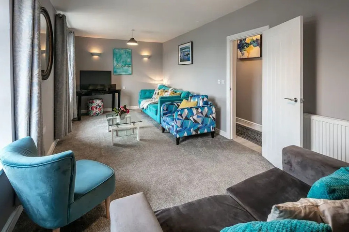 Room 2 of 15