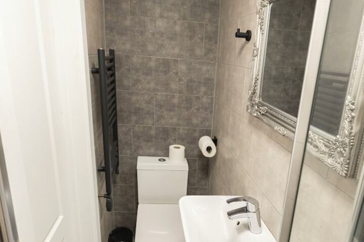 Room 20 of 27