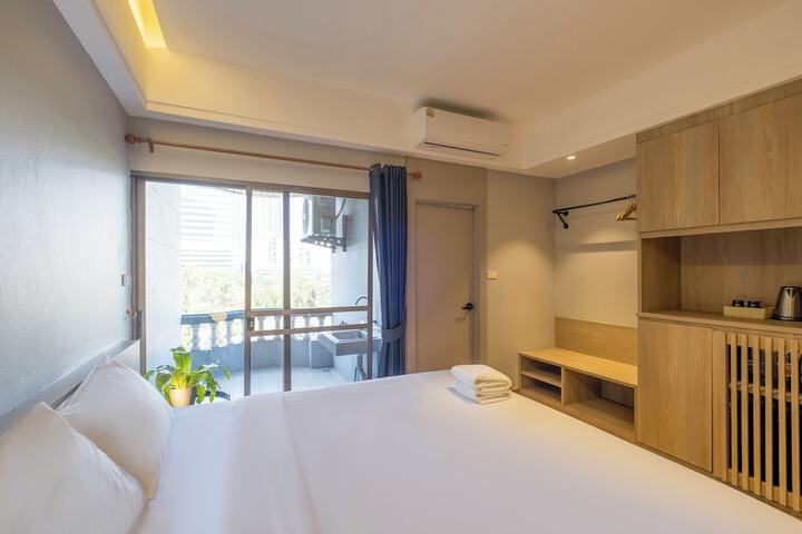 Room 64 of 186