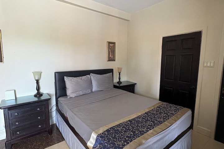 Room 21 of 47