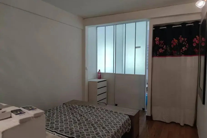 Room 3 of 12