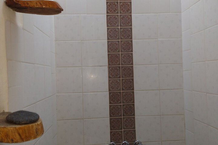 Room 4 of 19