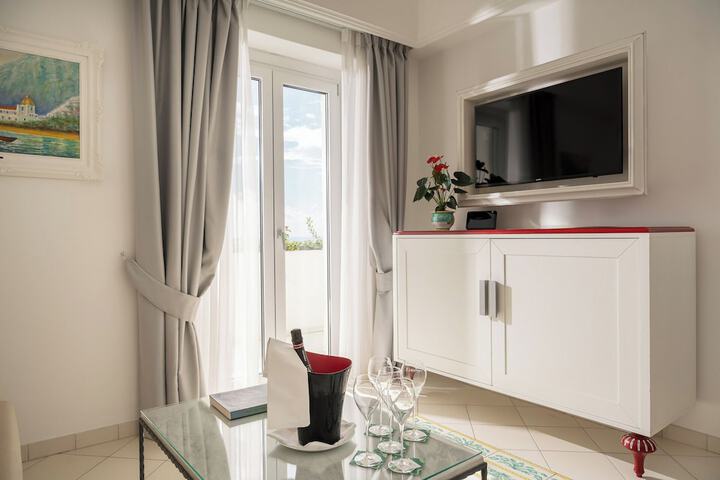 Room 103 of 289