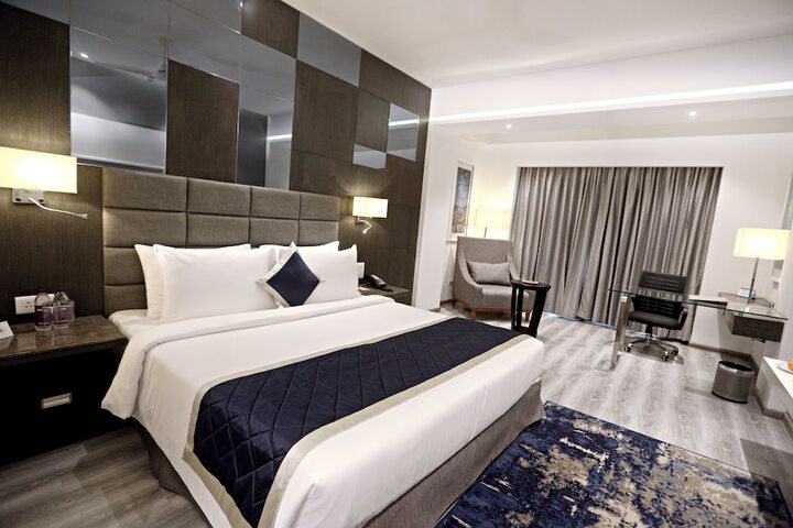 Room 21 of 74