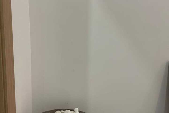 Room 10 of 20