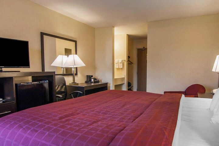 Room 20 of 107
