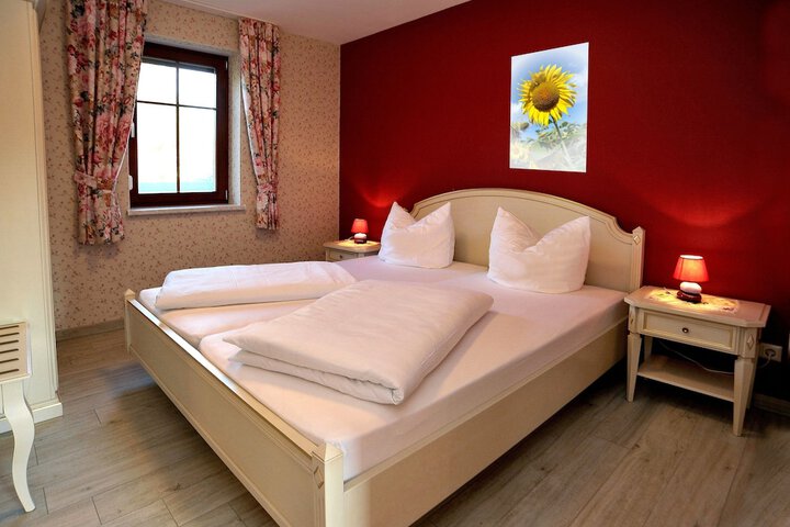Room 8 of 30