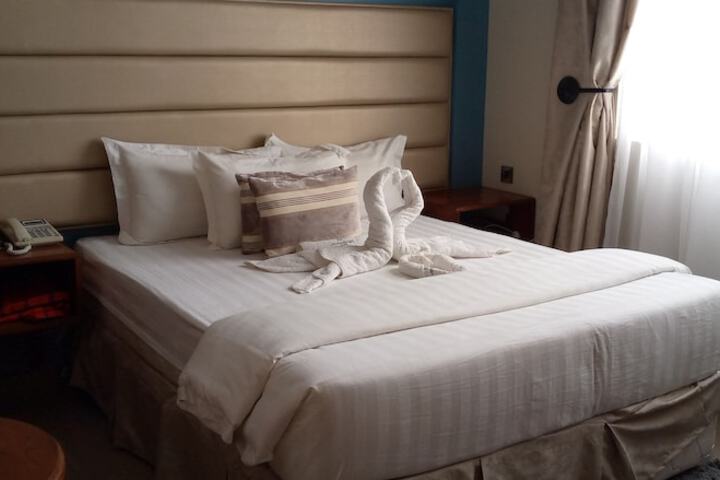 Room 8 of 26