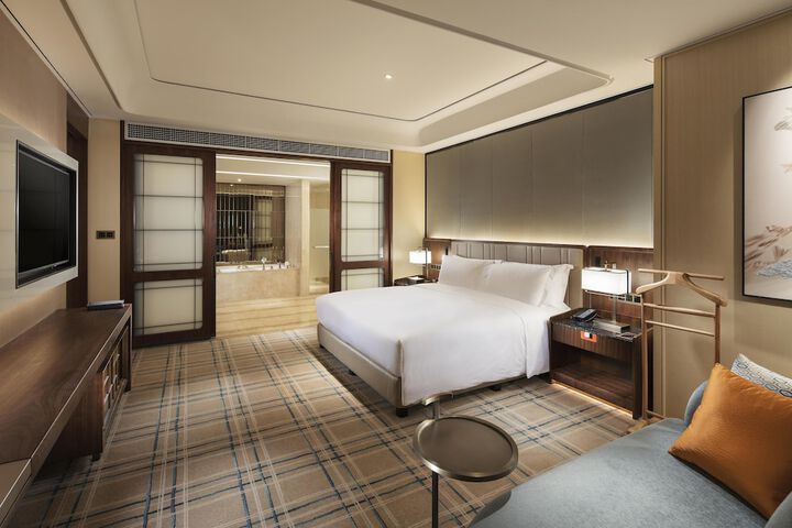 Room 21 of 70