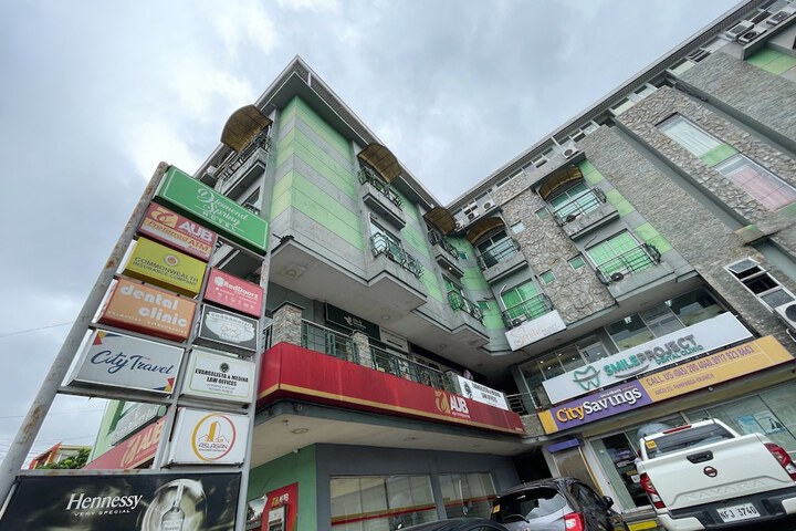 Hotel 77 of 79
