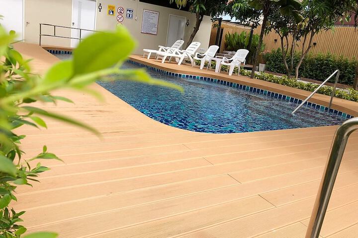 Pool 42 of 56