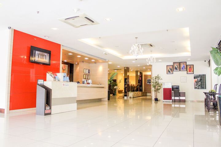Lobby Entry