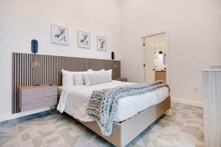 Room 4 of 88