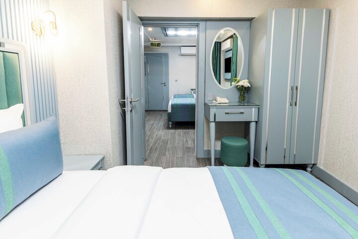 Room 29 of 107