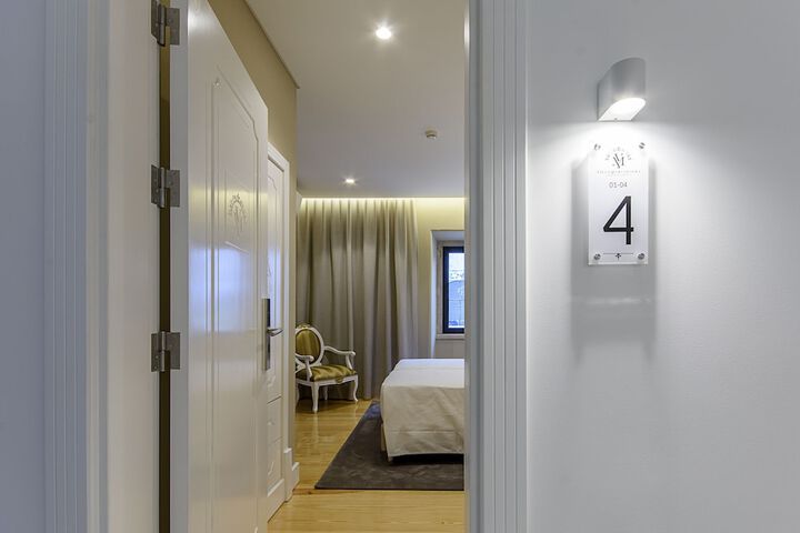 Room 26 of 114