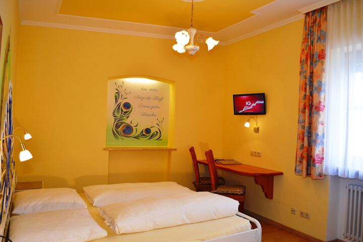 Room 4 of 57