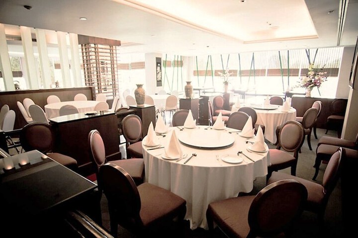 Dining 53 of 79