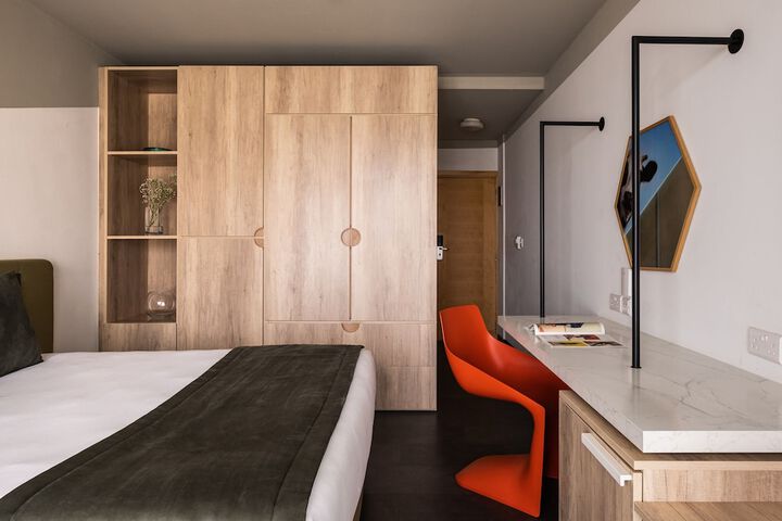 Room 14 of 113