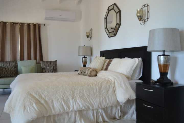 Room 6 of 28
