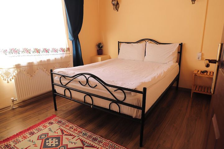 Room 21 of 57