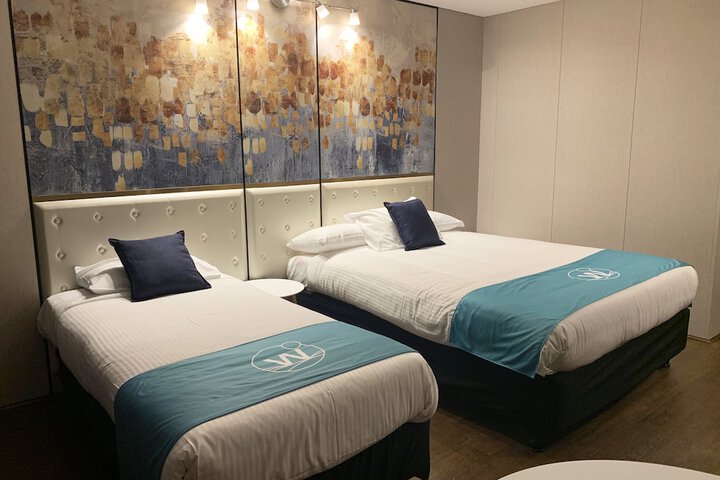 Room 17 of 43