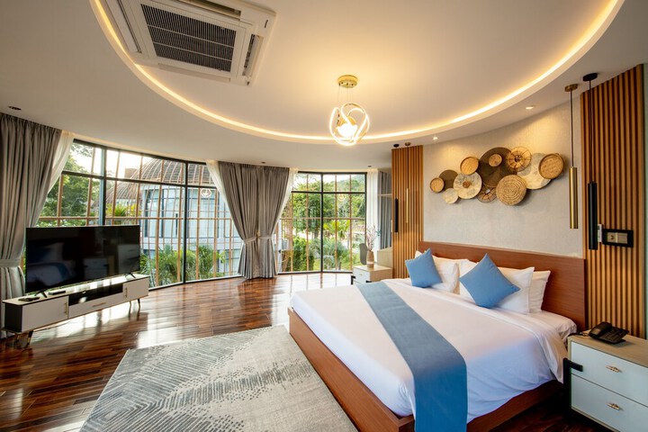 Room 7 of 47