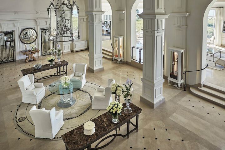 Hotel Lobby