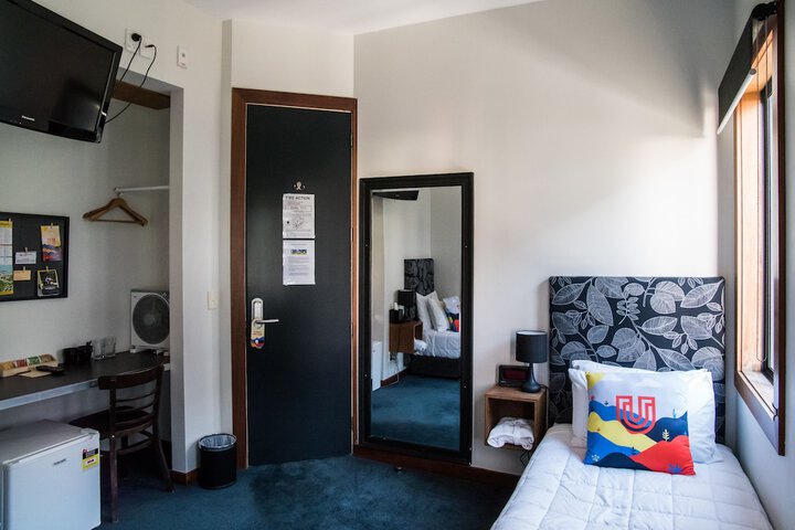 Room 17 of 71