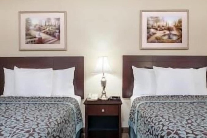 2 Double Beds (1 of 8)