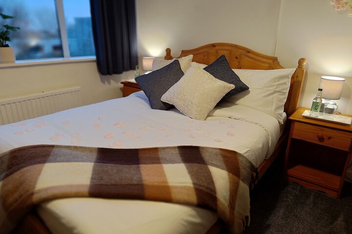 Room 9 of 27