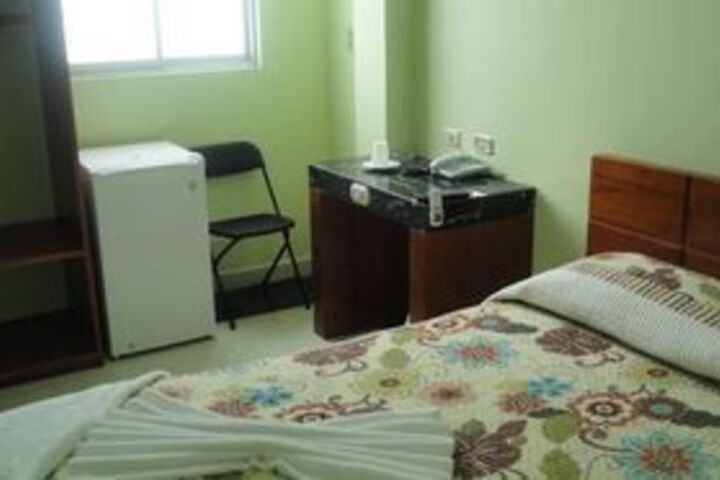 Room 10 of 24
