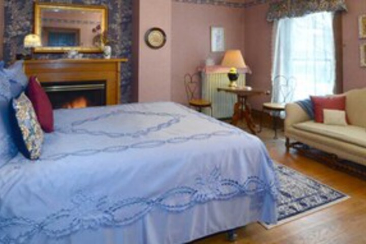 Room 6 of 20